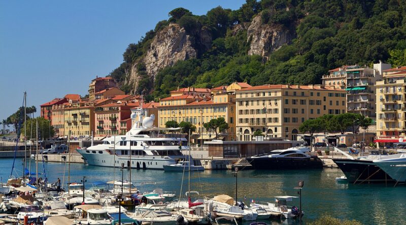 Nice airport to Cannes